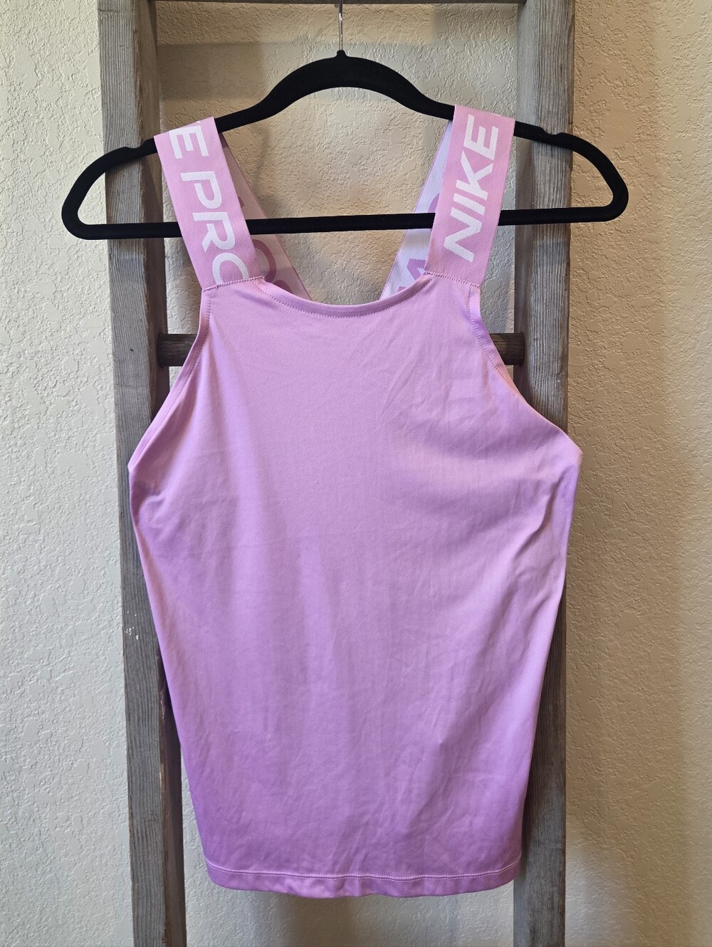 Nike Dri-Fit Women's Elastika Pink Tank Top - Size Small